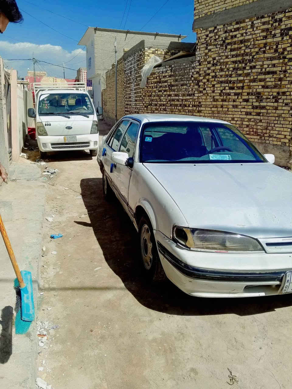 السلام عليكم دايو برنس للبيع ومراوس موديل 94 سياره حلوه وجاهزه حداديه جديده تخم تاير جديد كهربائيات كلها شغاله مكينه وكير خير من الله مكفوله من الضربه القويه رقم  مثنى دولي سنويه لل 29 تحويل مباشر سعر 20 وبها مجال مكاني نجف ***********
