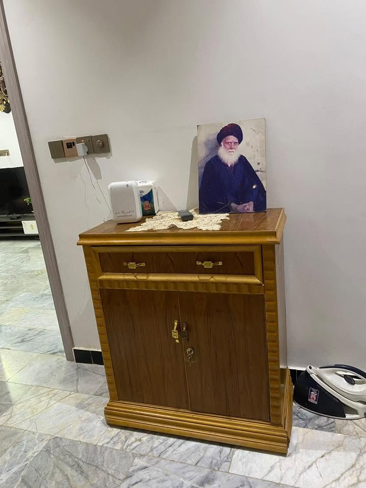 السلام عليكم 
عندي غرفه صاج عراقي نضيفه جدا 
6 قطع 
كنتور ٦ بيبان لغرفه ضخمه ونضيفه 
مكاني بغداد الشالجية
سعرهه : مليون ٢٥٠ ومجاله جدا بسيط 
***********
