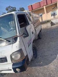 للبيع كيا مامسجل ام عيون موديل 2002 محرك كير اكسن شرط صدر  باور كهربائ...