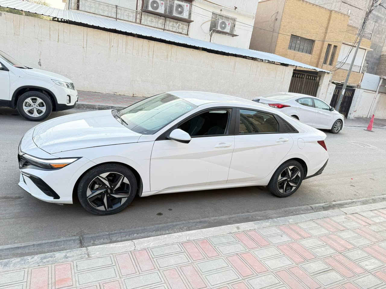 السلام عليكم  النترا موديل 2024 وارد امريكي 
 حادث خفيف جدا فقط حافه البنيد 
بدون دواخل بدون شاصي بدون لغد بدون اي شي غير حافه البنيد 
رقم كربلاء حرة باسمي تحويل ثاني يوم 
ماشيه 20الف  
لد نهاري 
شاشة 
قياده ذاتيه 
تنبيه خروج عن المسار 
توقف ذاتي
 تحديد مسار 
ويل كب 
تحكم ستيرن 
كامره 
وبقبه المواصفات المعروفه 
صور حادثث امريكا مرفقه 
السعر 175
مكان السياره كربلاء للاستفسار ***********
