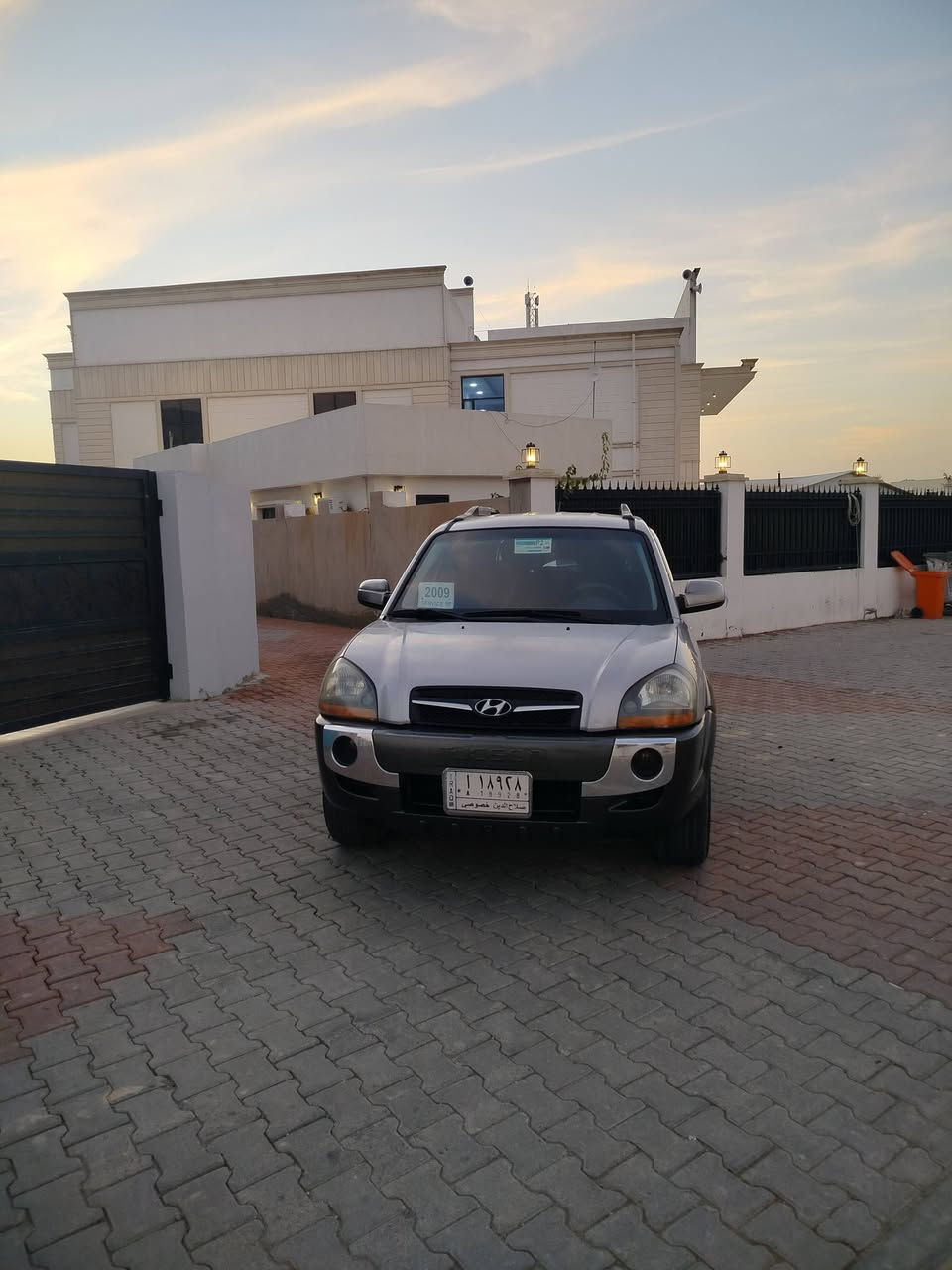 السلام عليكم…
للبيع بسعر مناسب جدا 114$ اعتذر عن الاقساط والوعده
هونداي توكسان خليجي 2009
لون سلفر رقم صلاح الدين سنوية جديدة وهزة البارحة سويتها شرط التحويل…
سيارة مكفولة كفالة عامة ....
مكان بارد واحد صغير..
سيارة جاهزة بدون اي نقص…
محرك بدون عيب 4 /2000 دوش 
شرط محرك وكير وصدر وكهربائيات وتبريد وتدفئة وتخم تاير سيارة جاهزة من كلشي….
مواصفات نص فول معروفه مواصفاتها مايحتاج اذكرها…
العنوان/ صلاح الدين/ تكريت…
السعر 114$ اعتذر عن الاقساط والوعده…
للاستفسار
***********
