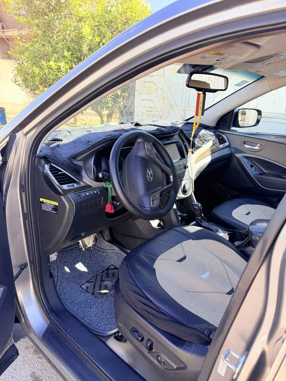 سنتافيا ٢٠١٨ فول عدا الفتحه أربعه سلندر كير محرك مكفول شرط الفحص خمسه راكب سبورت سياره تحويل مباشر 

حادث جاملخ اماي فقط وبيه أماكن بارد 
سعر ١٦٥ وبيها مجال 

***********
