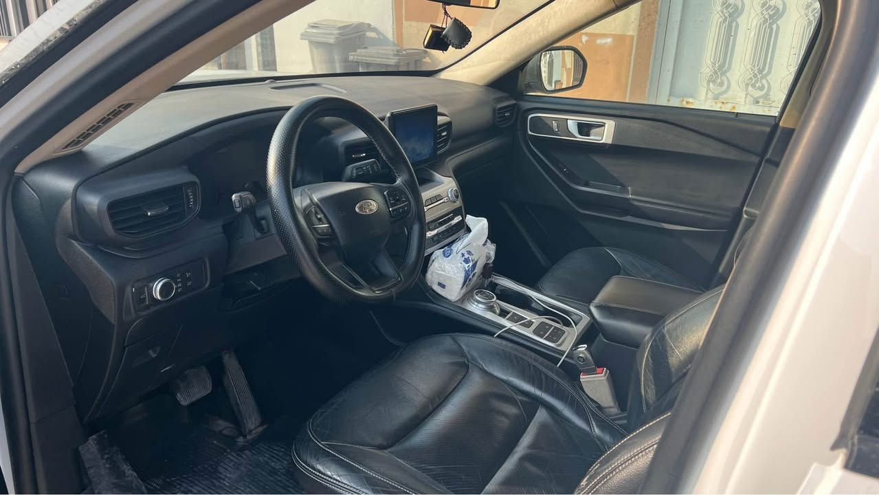 📣للبيع فورد اكسبلور XLT 2023  📢
♦️7راكب
♦️محرك 2300T تيربو 4سلندر
♦️وارد امريكي ضربة بس بالدعاميه
♦️ماشيه 60كيلو🧭
♦️رقمه اربيل
♦️مقاعد جلد
♦️شاشه ايباد
♦️نضام القياده الذاتيه 
♦️6 انضمة قيادة
♦️كير ماوس
♦️كامرة خلفية
♦️بصبة جنطة كهربائي 
♦️تبريد 3 قطع
♦️نضام المحافظه على المسار 
♦️مانع تزحلق
♦️بريك ذاتي
🔵🔴 او بعد بيه مواصفات اكثر سياره كله بلادي مامبدل بيه شي بدون غرق مامكلوبه مجرد ضربه جاملخ السكن وباب سكن مبدل بلادي
🟢استفسار واتساب او تصال او ماسنجر 
🟢رقم هاتف*********** او ***********
♦️مكاني اربيل
♦️السعر 215 ورقه أربيل, العراق
