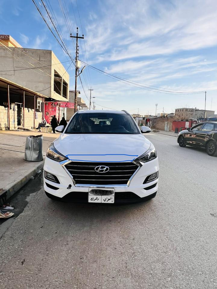 السلام عليكم هونداي توكسون خليجي موديل 2019 بدون صبغ أماكن بارد قليل واضح بل صورا ماشيه 150 كليو متر كير و مكينه بشرط كامل مواصفات ماعدا بانوراما رقم دهوك بصمه كوشن كهرباء قفل مركزي قطعتين تبريد ❄️ ليت زينون شحن لاسلكي تحديد سرعه مرايا شفط ويل 19 السعر جدا مناسب 189 مجال تلفون *********** كورك واتساب موجود عنوان دهوك
