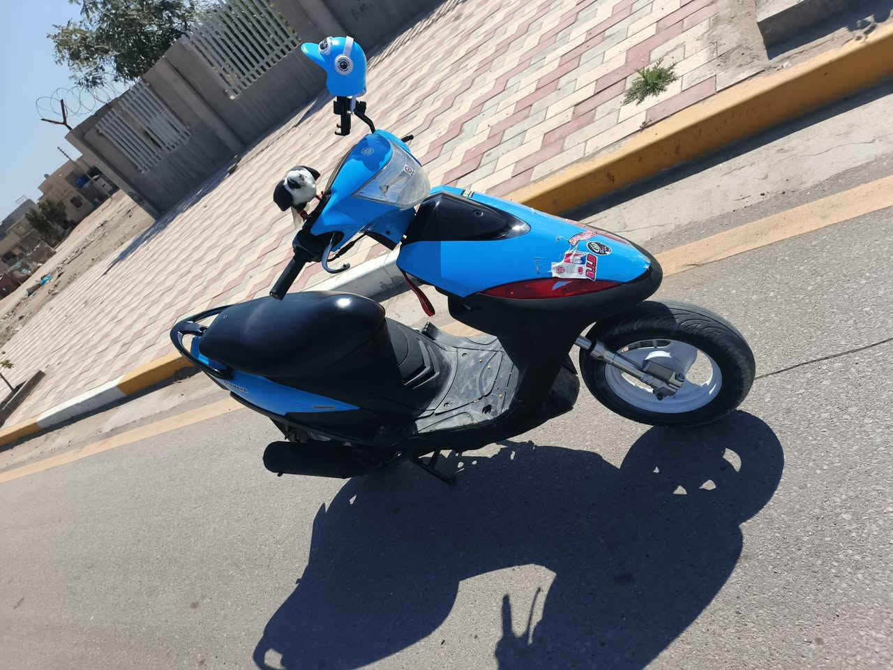 السلام عليكم شباب ماكس عدله للبيع ماكس نظيفه 
كهربائيات كلها شغاله سلف شغال  كلتشات جدد رياضي
الاستفسار على هذا الرقم***********
دبل رياض الجديد امام وخلفي دراجه نظيفه كل شيء شغال
