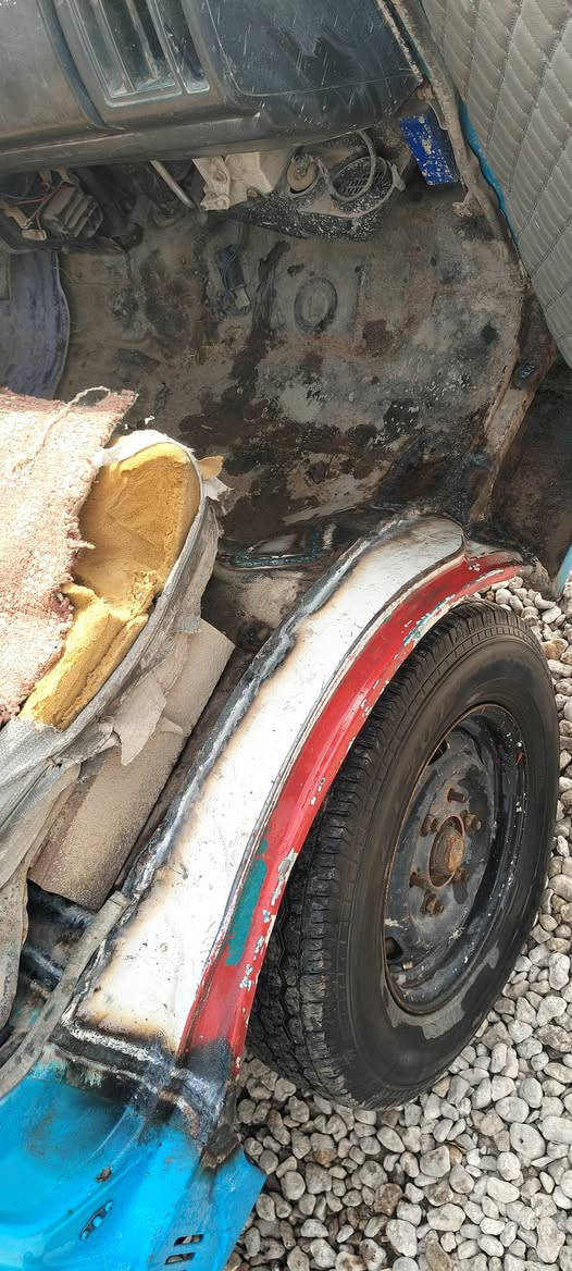 السلام عليكم كيا بنكو 95 رقم بغداد ألماني بدون تحويل ماندل راعيها مكينه تبخر كير واكسل وشاصي كفاله بور شغال حصه كاز تستلم يوميه مكاني حله السعر 26 رقمي ***********
