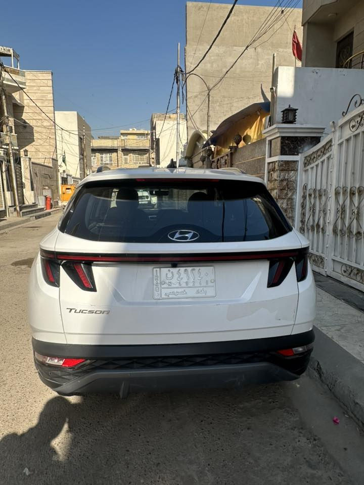 توسان 2024 خليجي للبيع 
نص فول بصمة تشغيل وابواب وباقي المواصفات المعروفة 
ماشية 47 الف كيلو بيها فقط بارد بالصندوك على كد 4 اصابع ورصعتين وسونار موجود بالمنشور رايدها 220 وبيها مجال 
مكان السيارة بغداد المشتل
للاستفسار / ***********
