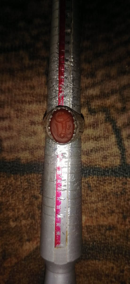 خاتم يماني مرصود قديم كلش صياغة فضة عيار ١٠٠٠ نقية القطعة نوادر وزنة تقريبا ١٥غرام


**إذا كنت صاحب هذا الإعلان وتريد حذفه لأي سبب، رجاءا أرسل رسالة إلى الدعم الفني**