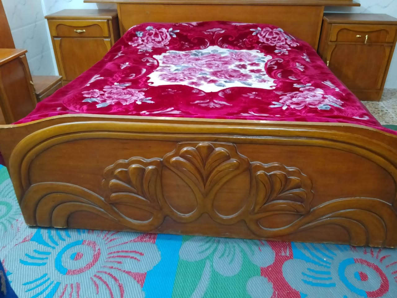 غرفه اخشاب للبيع السعر 700الانتصال ***********
