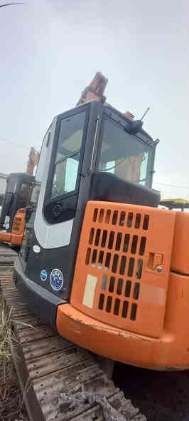 بغداد معارض النهضه شركت الخير لمعدات الثقيله حفره 2010 موديل ***********
