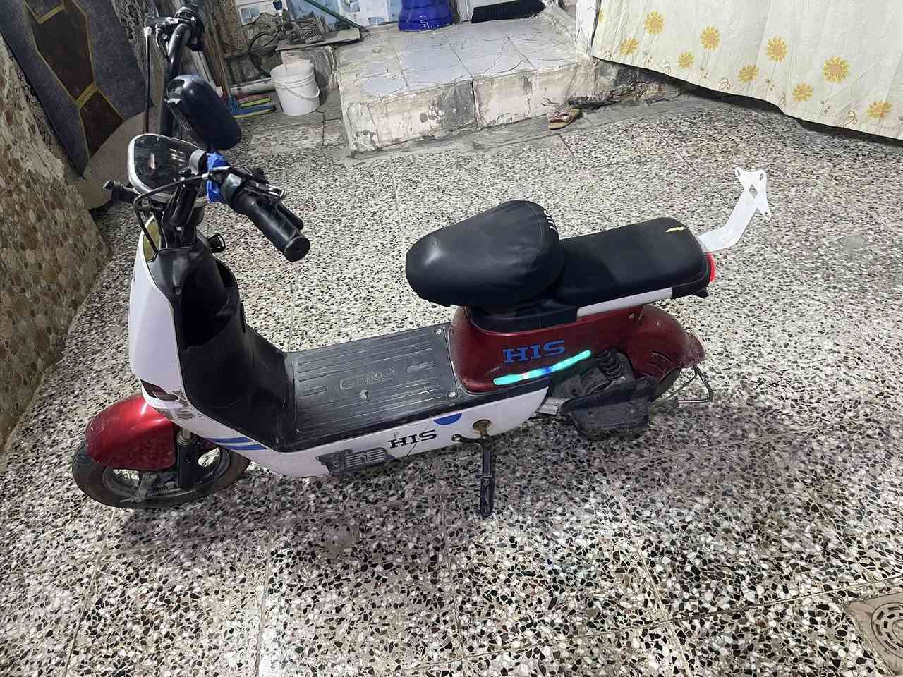 دراجه شحن شغاله مبيه اي شي بس البايدر والزنجيل ماكو والشاشه مال شحن تتحرك ما ثابته
225وبيه مجال اطي سعره وادخلك خاص

بغداد مدبنه الصدر الجوادر


**إذا كنت صاحب هذا الإعلان وتريد حذفه لأي سبب، رجاءا أرسل رسالة إلى الدعم الفني**