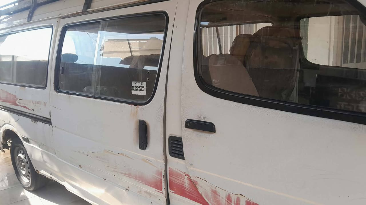فتون موديل 10 رقم واسط احمر اتكفل لك بس براعي مالي شغل بغرامه محرك ونجي كير عادي سعرها 15 وبيها مجال شرايه اتصل ***********
