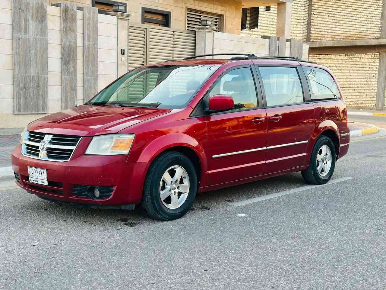 دوج كرفان موديل2008السعر 88للستفسار ***********سياره فول مواصفات بيبان كهربائي جام كهرباء جنطه كهرباء فرس بل قماره 3قطع تبريد 7راكب مكينه 6سلندر تتفئه بل كشنات الاماميه ول خلفيه سياره مكفوله من الضربه بيه رشات صبغ اثر جراد كفاله من الضربه ول تبديل
