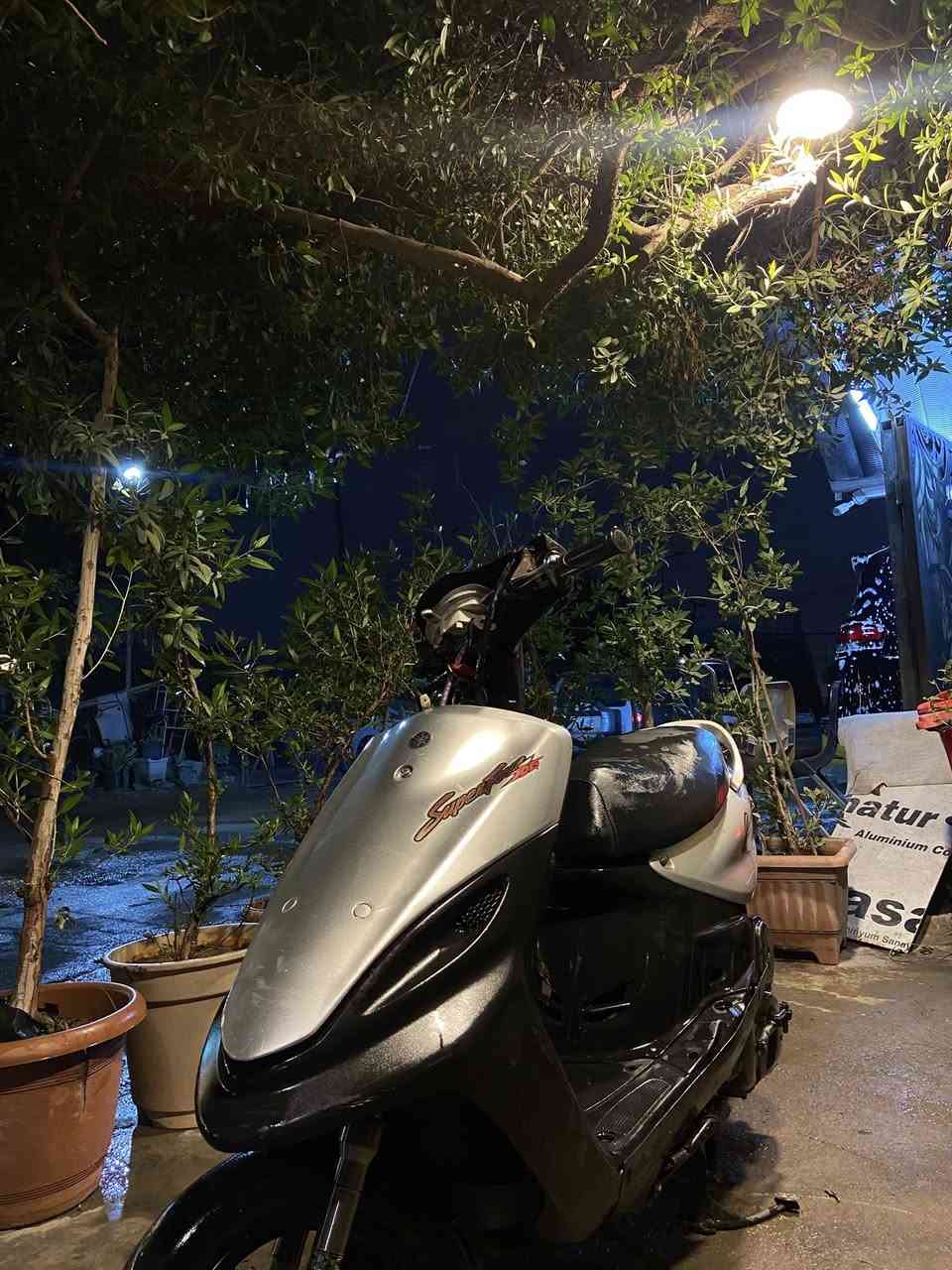 سلام عليكم ماكس قجمه للبيع 
كفرات ختم واحد دراجه نكره تخبل 
مكينه مجفته تجفيت درجه اولى 
صدر رياضي دبلات رياضي 
اديرله احسن دهن موتل وبانزين محسن 
نقصه فقط كفر مال ستيرن والباقي كله جديد 
المكان بغداد الاعظميه سعر 500 الاستفسار ***********
