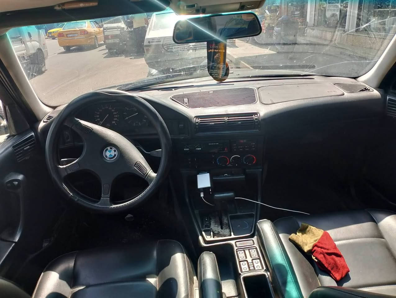 السلام عليكم
بيم دبليوا 🚗 حجم 525
موديل 1989👋محدثه 95
رقم نينوى الماني 🙋 سنويه 27
بدون كاربون بانزين ⛽ شرط التحويل 🚦 
محرك كبس محرك وكير شرط 👋 
طخم تاير طخم امامي خلفي جديد 👋 
تبريد ثلج 🥶 مكيف الهواء 
📢 ظررها مصبوغة عام جماليه فقط وبدون دواخل شرط وكدام العين 👀 
#العنوان #الموصل #موصل_الجديده 
*********** 📱كورك 📞
***********📱اسيا📞
