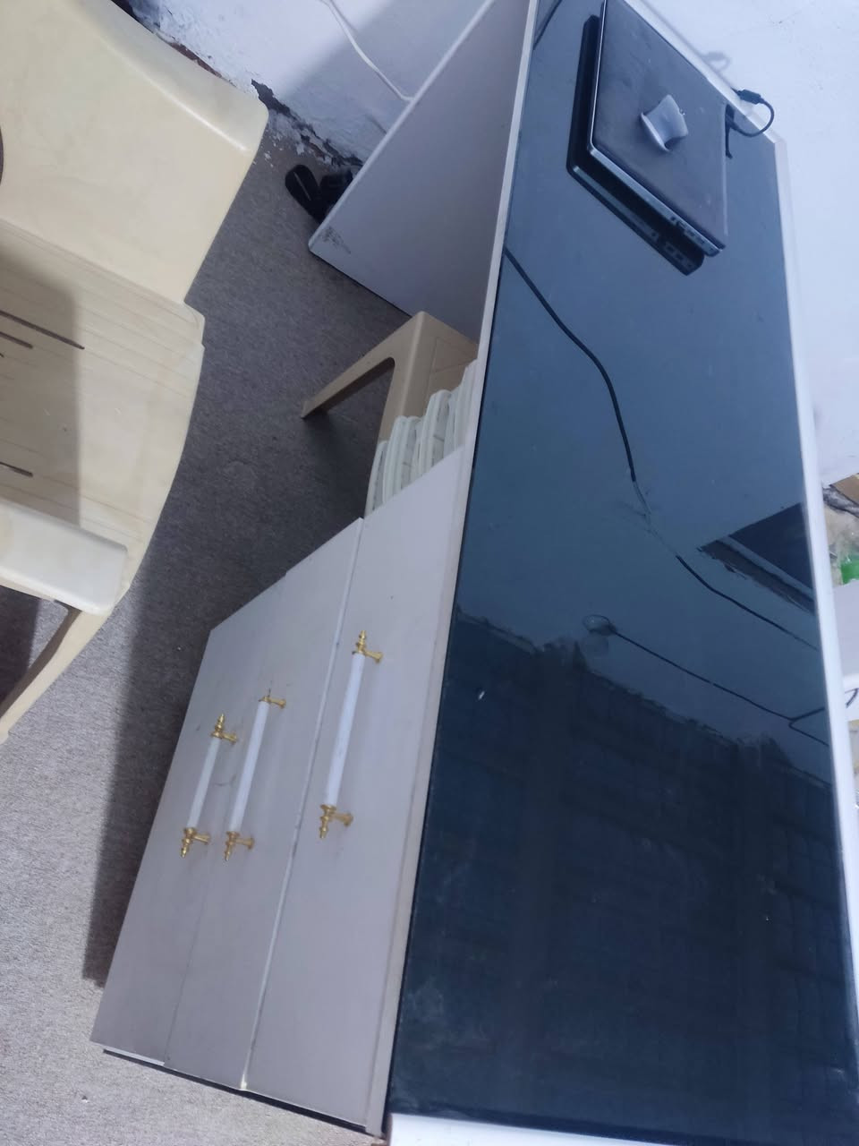 كاونتر و ميز مكتبي مرايات و زجاج كامل و جوده عاليه 
للبيع
البيع للينطيني بي سعر  
و بالعافيه عالياخذهن
اتابع التعليقات
#مكلف_بالنشر


**إذا كنت صاحب هذا الإعلان وتريد حذفه لأي سبب، رجاءا أرسل رسالة إلى الدعم الفني**