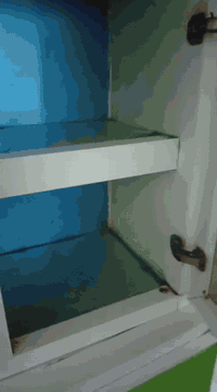 كاونتر وملحق مترين ونص تزكام مبطن خشب كلش نظيف ب١٢٥ قفل بدون عمله المكان حله *********** واتساب
