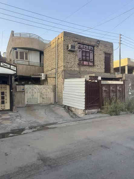 دار في حي الجهاد الطائي ٢٠٠م ٥غرف نوم واقع على تشجير وشارع ١٥موقع ممتاز يباع تقطيع او كامل
الاتصال ***********
