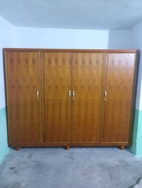 كنتور ٤ باب • ٢٥٠×٦١×٢٠٥ • حسب الطلب