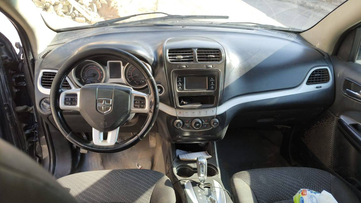 السلام عليكم
 دوج جورني للبيع  
مديل2017
متجايه محرك نضيف 
حدايده نص ونص 
تبريد شغال بس بي ليك بلراديتر    
 السعر 85               
الستفسار: ***********
