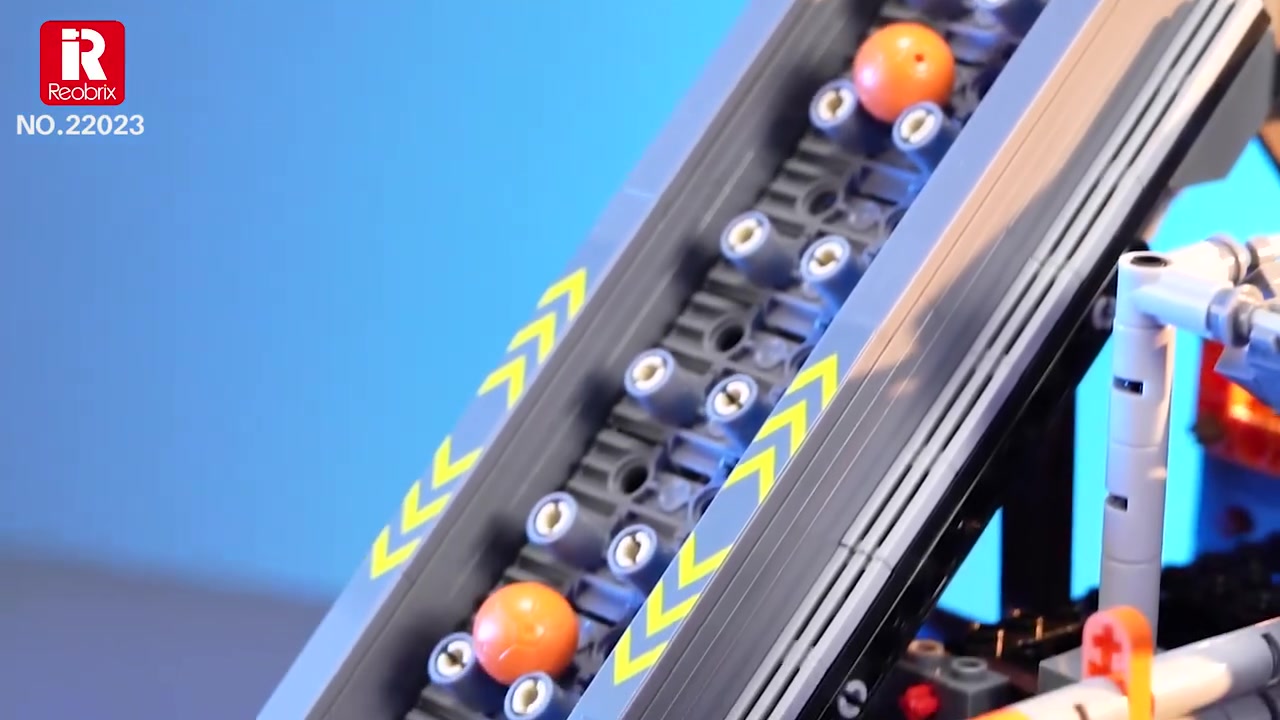 مجموعة بناء "Reobrix 22023 Mining Machine" التي تتكون من 3338 قطعة.يشتمل هذا النموذج على محركات مزدوجة لتحريك الأجزاء الميكانيكية.تصميمه متوافق مع العلامات التجارية الشهيرة لمكعبات البناء.يبلغ حجم النموذج تقريبًا 39 × 24 × 34 سم.
توفرة للبيع لدينا توصيل لجميع المحافظات 
واتساب ***********
