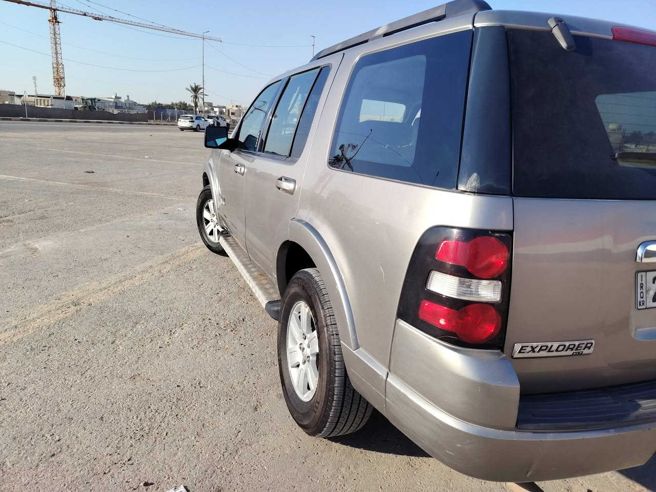 فورد إكسبلور 2008 وارد أمريكي بدون ايرباك
مكينه جديده توني شادهه الكير جيد جدا
الحداديه ٩٠٪ رقم أربيل الجديد
حادثهه فقط باب الصدر بي بارد موضح بالصور
اي نقص ما بيهه تريد تحويل وكاله كلشي موجود
السعر ٩٥ وبي مجال قليل 
العنوان الديوانيه
للتواصل ***********
