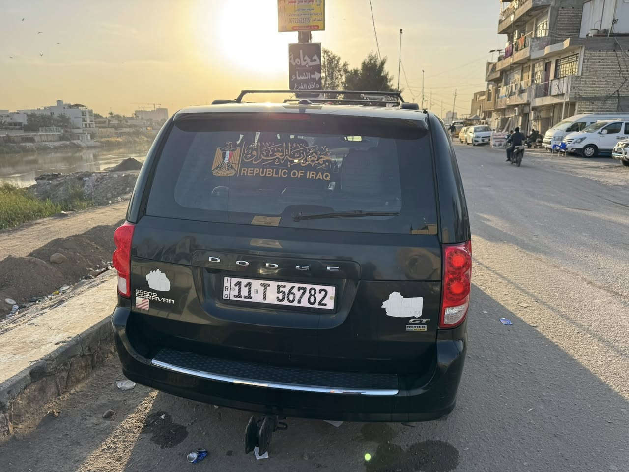 السلام عليكم سياره دوج كرفان للبيع GT موديل 2017 السياره فول موصفات حادثه بس البنيدوالقماره بدون يرباك وبيه تلاحيض قليله معروضه 130$ وبيه مجال ***********
