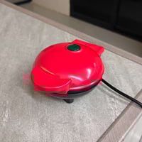 ماكينة وافل • حجم صغير • سطح غير لاصق