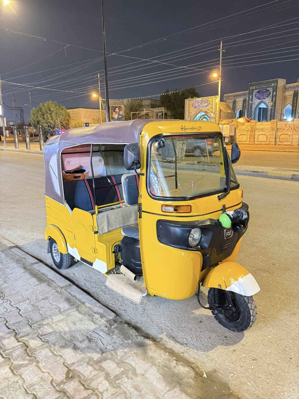 ‏سلام عليكم تكت أوراق للبيع الشرا يجي خاص وأعطيت تفاصيلها ￼***********
