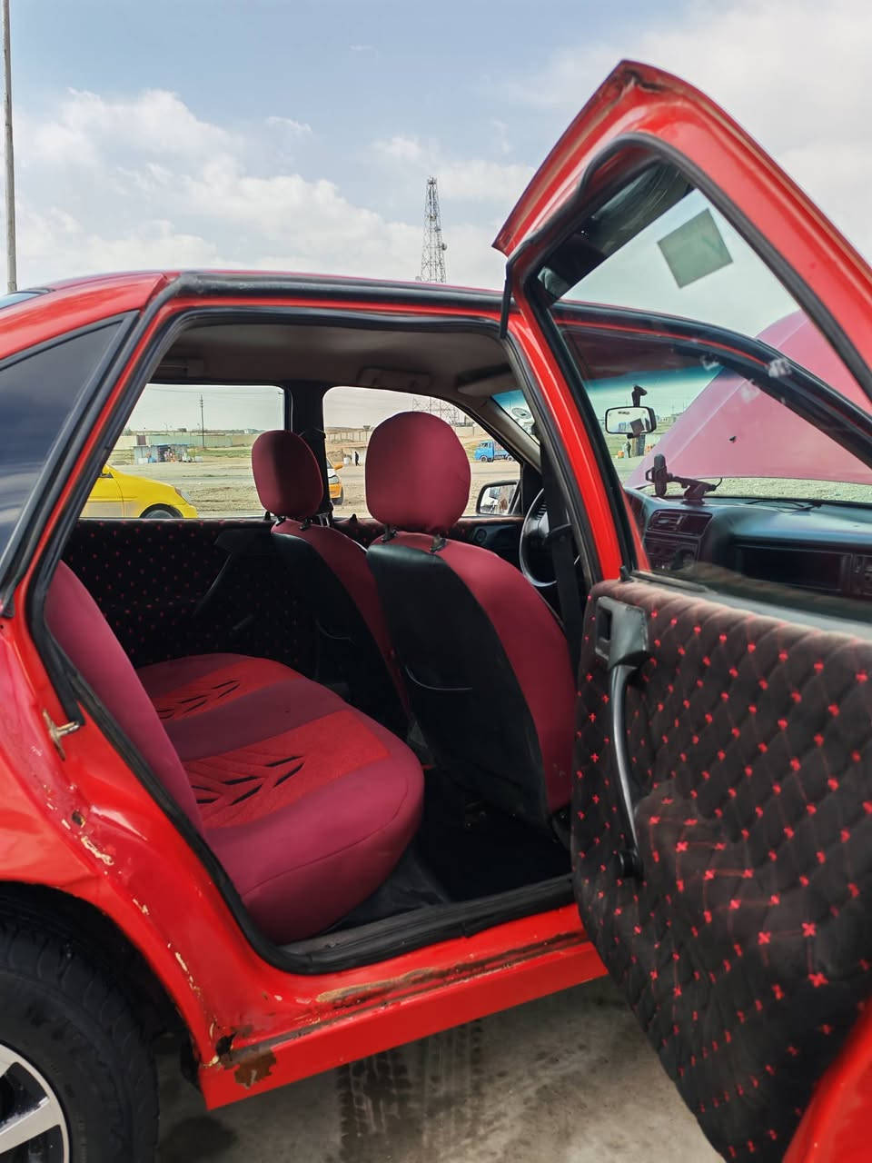 سلام عليكم سياره فكتره البيع موديل 92 سياره بدون ظرر مصبوغه حزام فقد جمليه ***********
