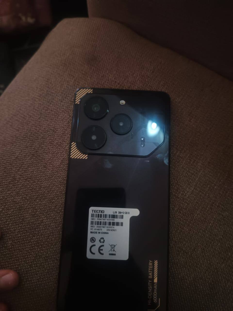 السلام عليكم للبيع تكنو بوفا 6 برو 5g الجهاز مستعمل فقط 5 أشهر جديد ممتاز جدا في الألعاب والمحاكيات يدعم تغير صوتك أي لعبة 120فريم اضاءة خلفية موضح في صورة نظام 15.1 أحدث نظام ذاكرة 256 عشوائية 12+12 بلاديه بطارية 98
الجهاز جديد كامرة خلفية 108بكسل أمامية 50 بكسل يدعم 4k الجهاز شغال من كل النواحي من ألعاب من عمل من أي شي ملحقاتة سماعه +شاحنة+كارد شحن سعرة 20الف +ملصقات سعر الجهاز 170الف وبيه مجال العنوان بغداد الجديدة حي الخليج العربي رقم الهاتف المحمول ***********
