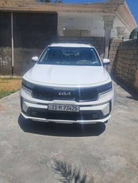 سورنتو٢٣ خليجي مكينه ٦البيع رقم بغداد بسمي ماشيه ٧١ مكفوله 07700316689