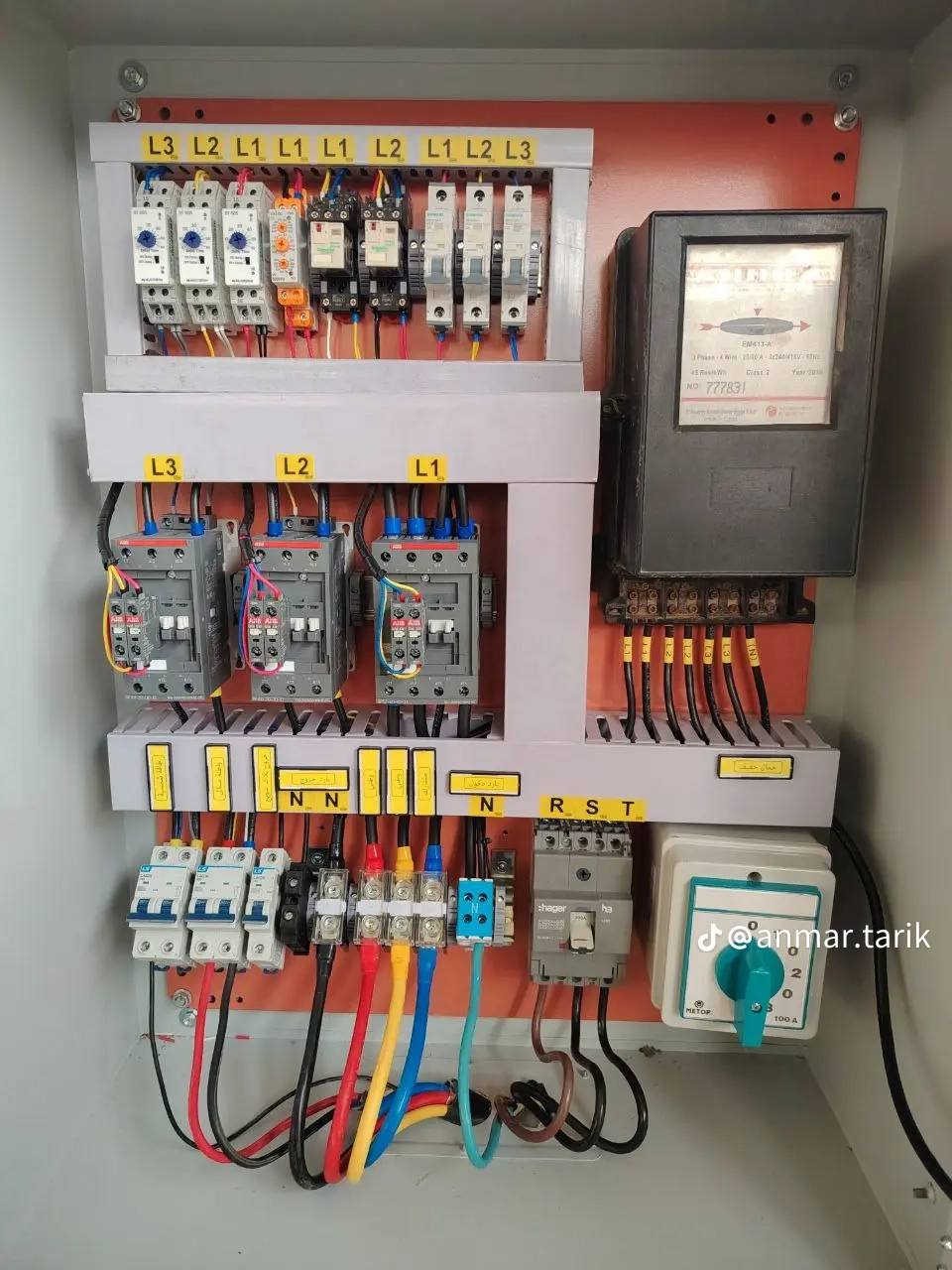 تجهيز وعمل بورد كهرباء رئيسي
حسب طلب زبون ***********
