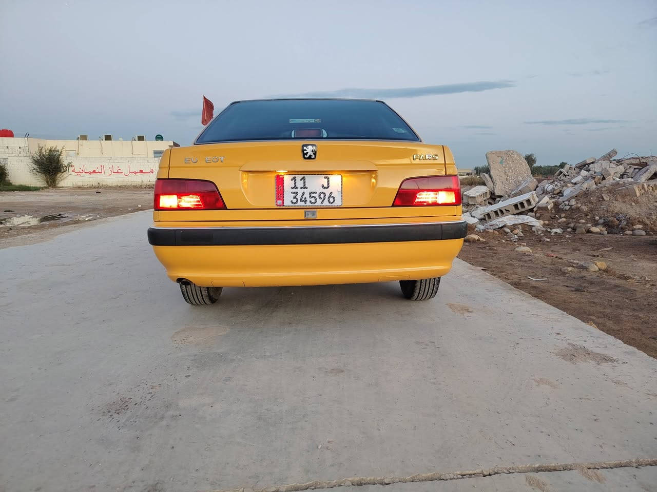 السلام عليكم بيجو بارص رقم بغداد موديل2015 مكفوله كفاله عامه كير مكينه حداديه تخم تاير سياره ماشيه 175حقيقي سبير مال شركه مكان سياره واسط النعمانيه السعر 53وبيه مجال (((***********)))***********
