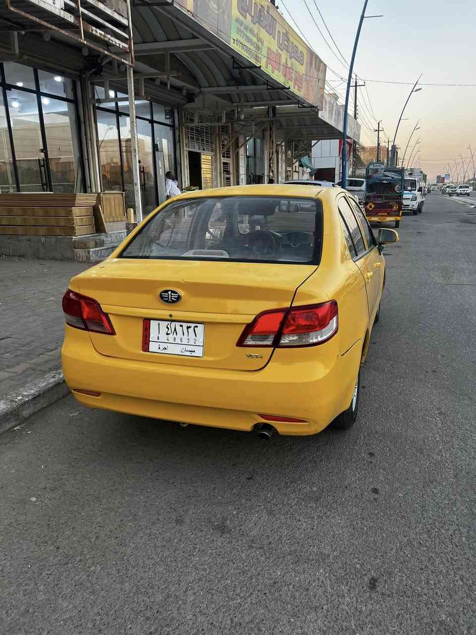 سلام عليكم فاون ان فايف موديل2016 سياره كفاله عامه حداديه جديده تايرات جديد سياره تاخذه ماتصرف عليها بربع مكان السياره ميسان تواصل***********
