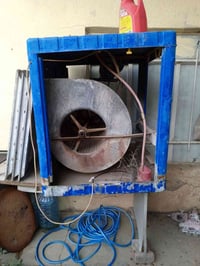 مبرده حجم 4ونص شغاله مابيها عيب سعرها 80الشراي يتصل 07704888241