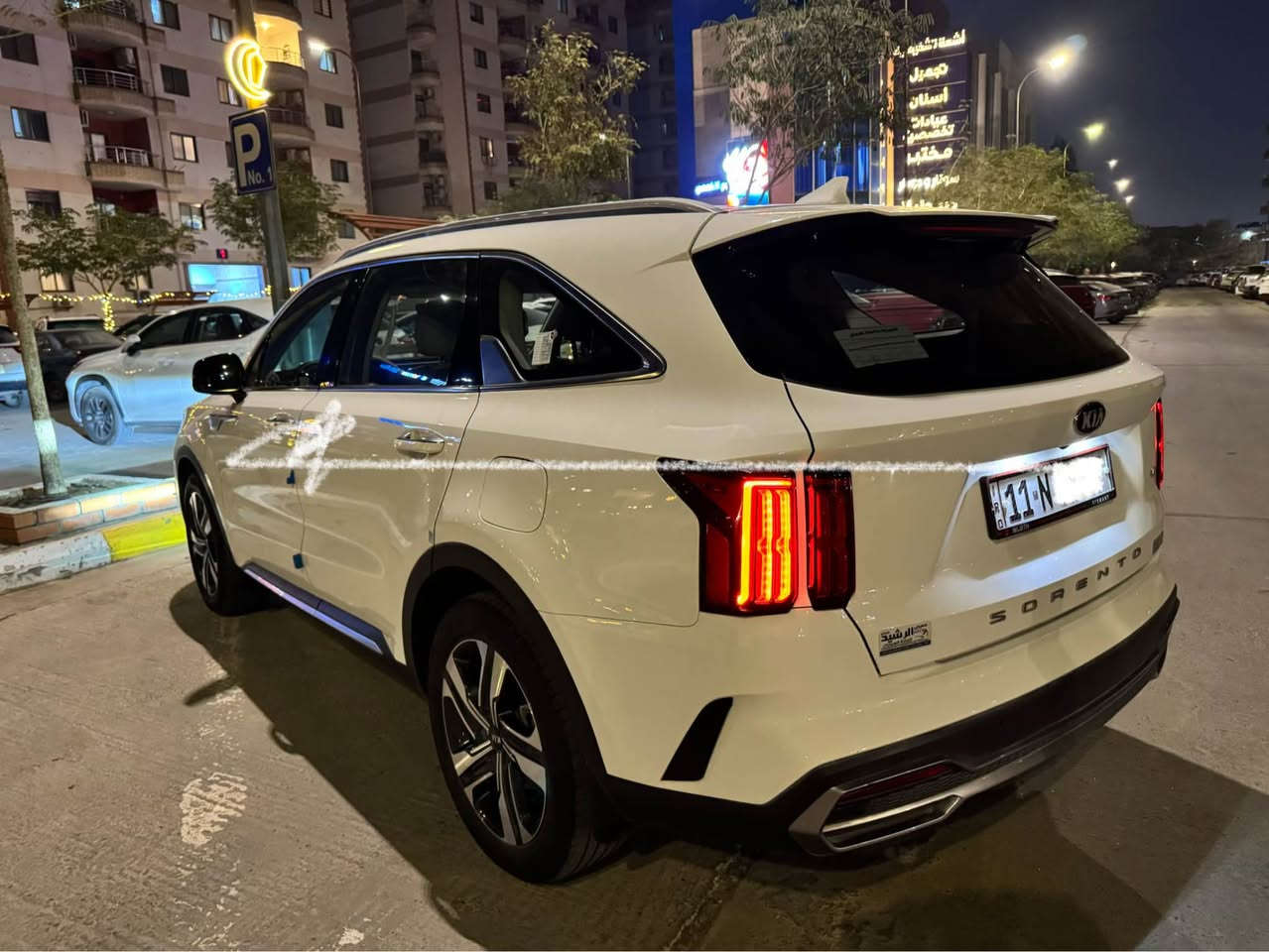 السلام عليكم
سورنتو موديل 2021 خليجي رقم بغداد مكفولة كفاله عامه

عدا شخط صغير بالباب خلف عكس السائق 
 بشرط الفحص تحويل مباشر
تحويل مباشر ماشيه ٤٦ وقابله للزياده

المواصفات
بصمه تشغيل
بصمه بيبان
تشغيل عن بعد 
جنطه كهرباء
كراسي كهرباء اماميه وخلفيه
سايد بريك دواسة
شاحن لاسلكي للهواتف
كير 8 نمر
جي بي اس
شفتات ستيرن
تحكم استيرن فول
أربع انضمه قياده / ايكو / سمارت / سبورت /
نظام مانع انزلاق
نظام منحدرات
7 راكب
مكينه 6V/3500
3 قطع تبريد
كامره دواره
لد نهاري
لايت زينون +LED
المقاعد  جلد  السياره
مثبت سرعه
حساس امامي خلفي
السياره حلوه وجديده احلى من الصوره
ضمان الدولية وبعدها بالصمان وكل الدهن تبديل شركة الدولية

سعر السيارة 283 وبيها مجال بسيط

للتواصل ***********
المكان بغداد حي الجامعة بغداد, العراق
