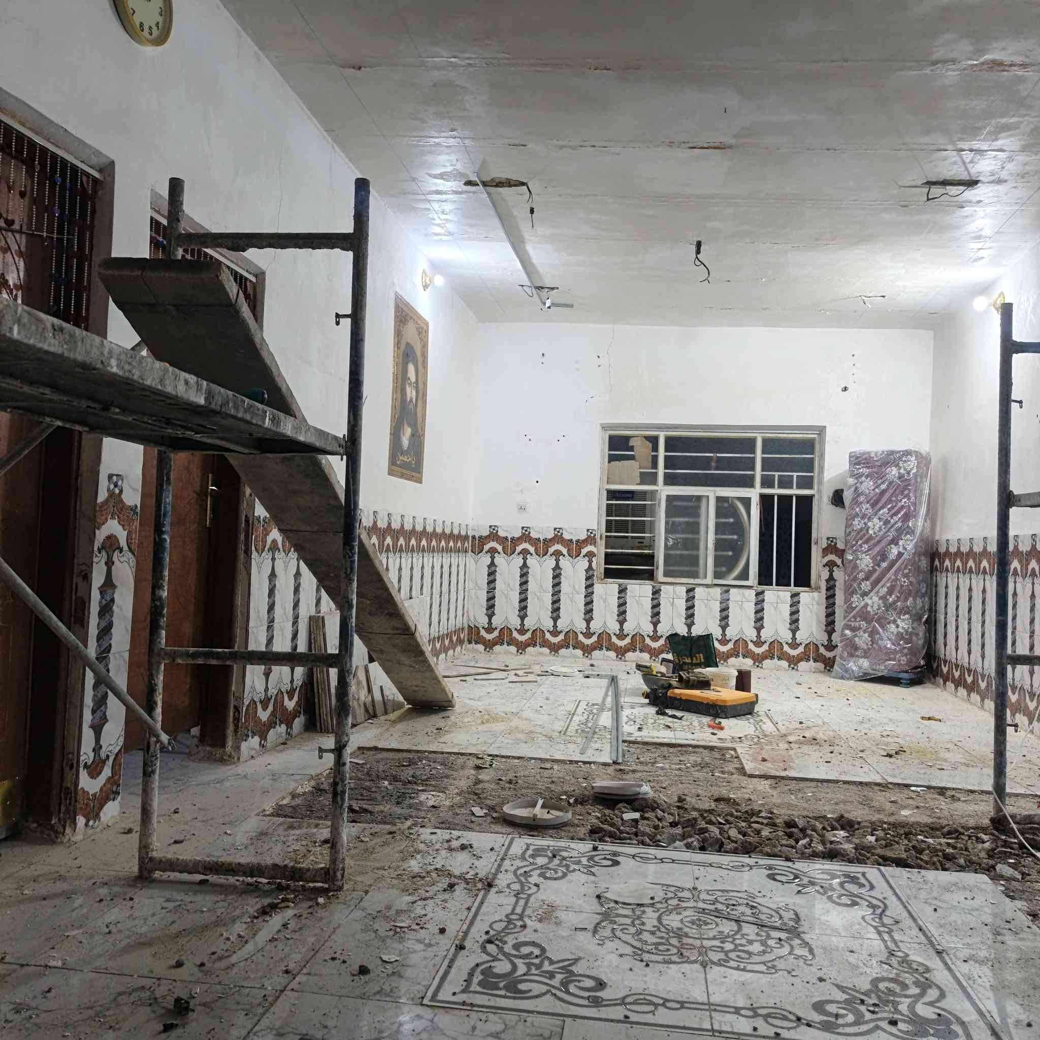 ✨ ديكور بيتك سر راحتك ✨
خلي بيتك يحجي بذوقك الخاص!
🔹 جبس بورد مديلات متاحه
🔹 بديل خشب وبديل رخام فاخر
🔹 أسقف معلقة بأفكار مميزة
🔹 تصاميم عصرية وكلاسيكية تناسب ذوقك

📍 خبرة + جودة + ذوق عالي = ديكور يغير حياتك
📞 للتواصل والاستفسار: [*********** ]
