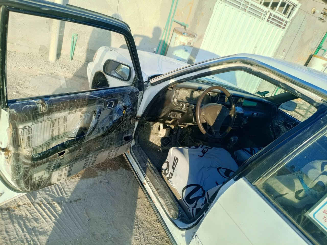 سلام عليكم ارنب طويل جاهزه مجهزه مكينه وكير حداديه كعرباياءت جاهزه من كلشي رقم انكليزي نجف بسم ابن عمي سنويه مامنتهيه الثلاثين تنتهي هزه كلشي كامله سعرهه 45 وبيهه مجال بصيط مكلف للنشر رقم صاحب السياره ***********
