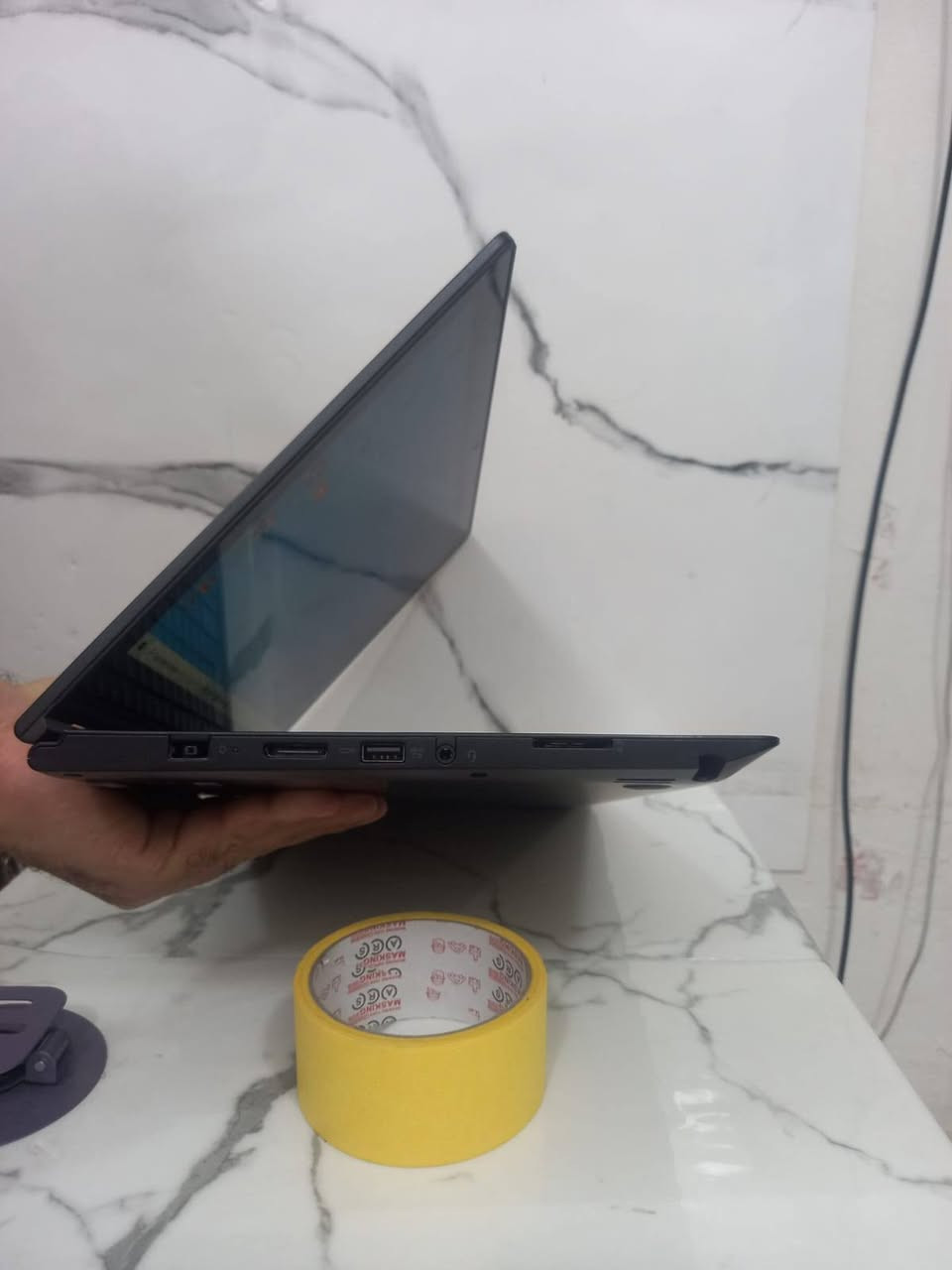 لمس قلاب 360 درجة 
لابتوب لينوفو lenovo 
المعالج كور اي 5 الجيل 6 
الهارد  256  ssd 
الرام 8.  ddr4 
كارت الشاشة  4  شير 
حجم الشاشة  14 لمس قلاب 

الشحن اكثر من ساعتين 
الشاحنة اصلية 
يحتوي على منفذ تايب سي للشحن او نقل البيانات
الجهاز مكفول من العطل والتصليح الملحقات شاحنة وجنطة 
السعر  225 
***********
يوجد توصيل

متوفر 
مجموعة لابتوبات بأسعار مناسبة ومواصفات مختلفة
