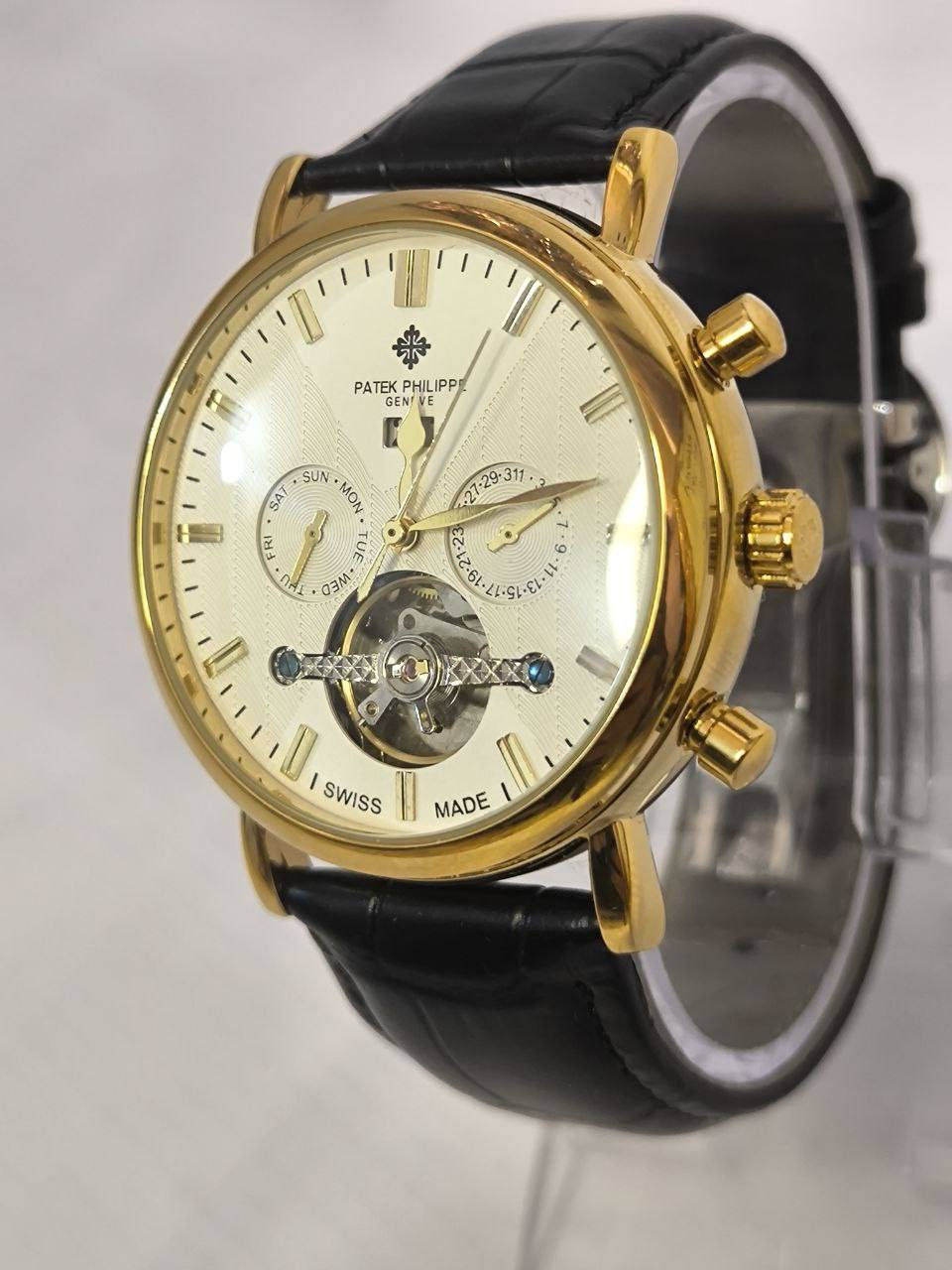 باتك فلبPatek Philippe

تحفه فنيه تتخطى مفهوم الوقت 
ميكنة اوتماتيك قلب مفتوح (جميع السناتر شغالة)
تحتوي ع4 تحكمات 1مخفي
ميناء مميزة مزودة بمنافذ تاريخ شهري وايام مع فول لامينوس ارقام واميال 
زجاج زفير ضد الخدش
مقاومة الماء والغبار 
الهيكل مصنوع ستانلس روز كولد
مختمة بالكامل
سير جلد طبيعي  

ملاحظة متوفره قطعة واحده فقط
 
السعر :- 70 الف ع اول تم 
للحجز والاستفسار يرجى الاعتماد خاص


**إذا كنت صاحب هذا الإعلان وتريد حذفه لأي سبب، رجاءا أرسل رسالة إلى الدعم الفني**