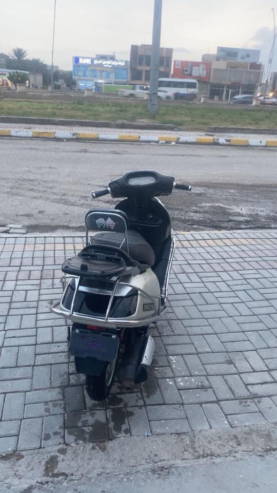 سلام عليكم دراجه سبيسي ماليزي رمبة صارلها سنة تقريبن
مكفوله من كلشي فقط بيها ملاحظات صغيره مثل الهندر سعر مطلوب585،وبيها مجال الشراي ***********
