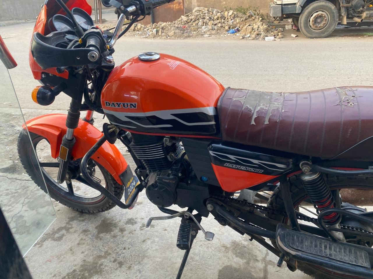 سلام عليكم دراجه دايوان البيع مديل 2023   مرقمه وكمله رقم نكليزي سعره مليونين 2250 بيه مجال مكان بغداد بوب الشام     ً(‭٠٧٧٥ ٤٤٢ ٣٣٩١‬
