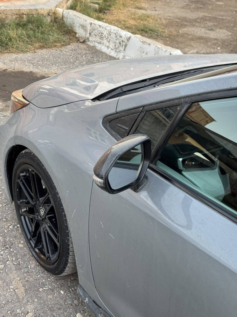 ‎#للبيع…
‎تويوتا كورلا 2022 مواصفات APAX اعلى فئة بالكورلا 
‎لونها اسمنتي مميز وشي مختلف تماماً بالشارع 
‎حادثها جاملغ جهة اليمين  وبحافة البونيد بيها صبغ على كد شبر شرط يعني بجم كبس بدون دواخل ، ومتوفرة عندي صور الحادث
‎والسيارة جديدة بمعنى الكلمة ممفتوح بيها برغي بجمها كبس كلشي على وضع الشركة وبعد بالواقع احلى من الصور سيارة الها نظرتها بالشارع . 
‎مواصفاتها ..
‎1-شاشة كبيرة تدعم  كار بلي + اندرويد اتو 
‎2-فول رادار امامي ، تحديد مسار ، مثبت سرعة ، توقف ذاتي 
‎3سقف اسود بلاد 
‎4-زنون فول لد 
‎5-هاند بريك كهربائي
‎6-تحكم ستيرن فول 
‎7-اشاير بالمري 
‎8 -شاشة لمس 
‎9-صوت رياضي بلادي مع امكانية تعديل السيارة وصوتها 
‎10 محرك 2000 تنفس طبيعي بدون تيربو ، نشاط وسرعة وصرف وقود اقل ، وياخذ بانزين عادي مو الا محسن يسحگ اخضر يابس 
‎11- السيارة كل إضافاتها شركة وتضليعها وشغلها يخبل  بالواقع احلى بكثير من الصور 
‎رقم اربيل تحويل غرامات هزة كلشي جاهز .
‎#السيارة_گير_عادي_6نمرة_فول_رياضي_بيها_انطلاقية_وشلعة_مرتبة_حيل 
‎للتواصل او تفاصيل اكثر *********** متوفر بي واتساب ايضاً 
‎مكانها صلاح الدين ، قضاء الشرقاط .
