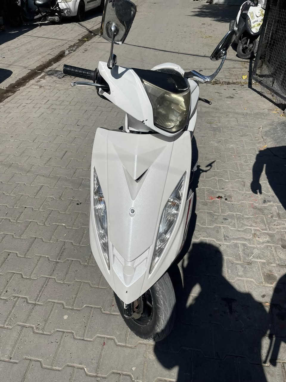 السلام عليكم جي تي ار للبيع الدراجه مال رمبه قبل شهرين  نزلته مستعجل ع ابيع ابو واخد مجال مكاني بغداد الحريه هذا رقمي ***********
