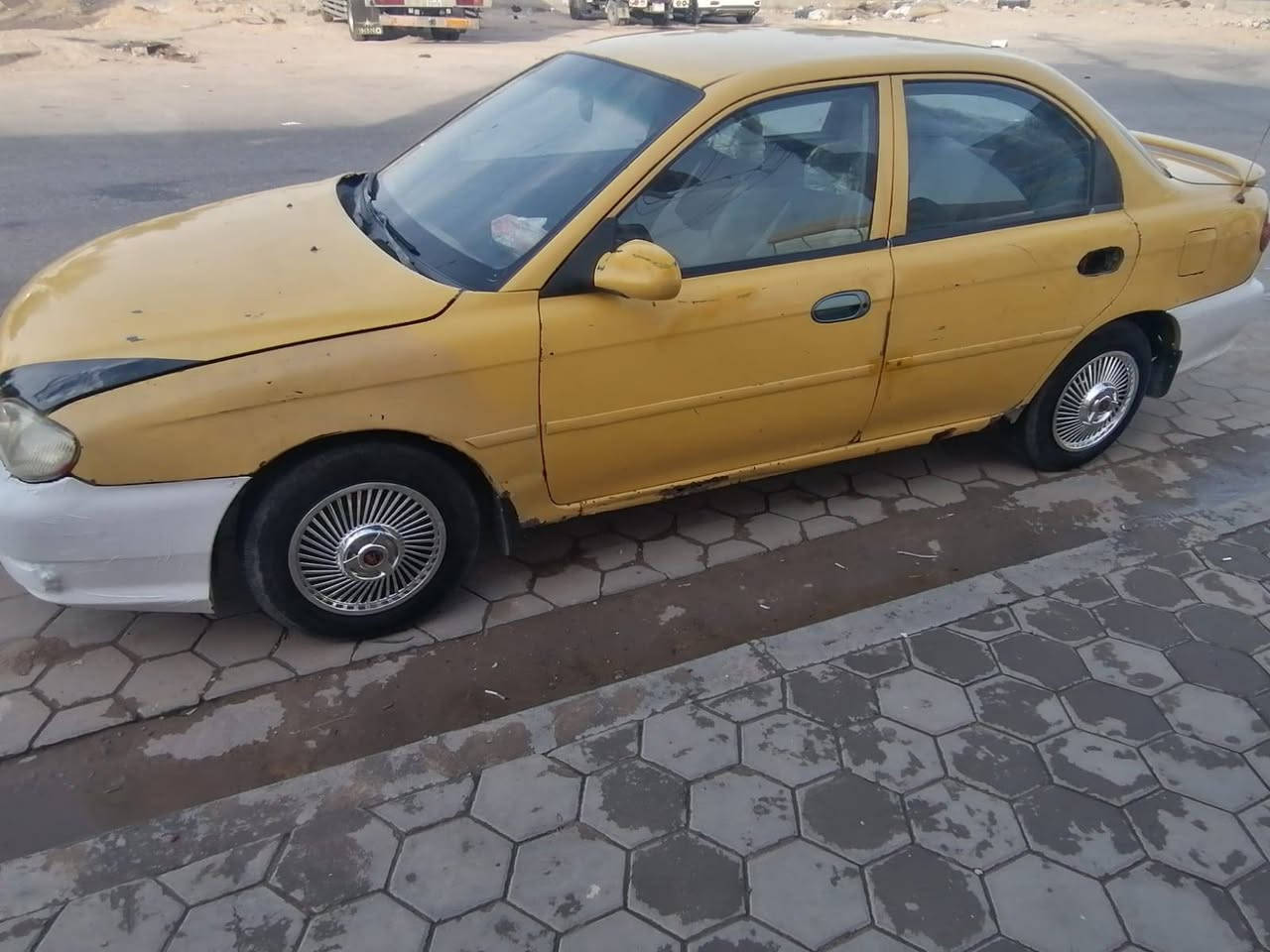 سلام عليكم كي سيفيه للبيع مديل 2001 سياره كامله من كلشي كير ومكينه كفاله حداديه جديده كلشي ماعيزه سنويه عضم عاج راعيه ماندله سعره 15 وبيه مجال. للاستفسار الاتصال علئ الرقم ***********
