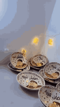 السلام عليكم عندي كارتونه رمضاني هذا بالصوره كاسة مرك وماعون تمن العدد بالكارتون 35 ماعون و35 كاسه يعني 70 قطعه بالكارتون السعر 40 الف الحجز واتساب ***********
