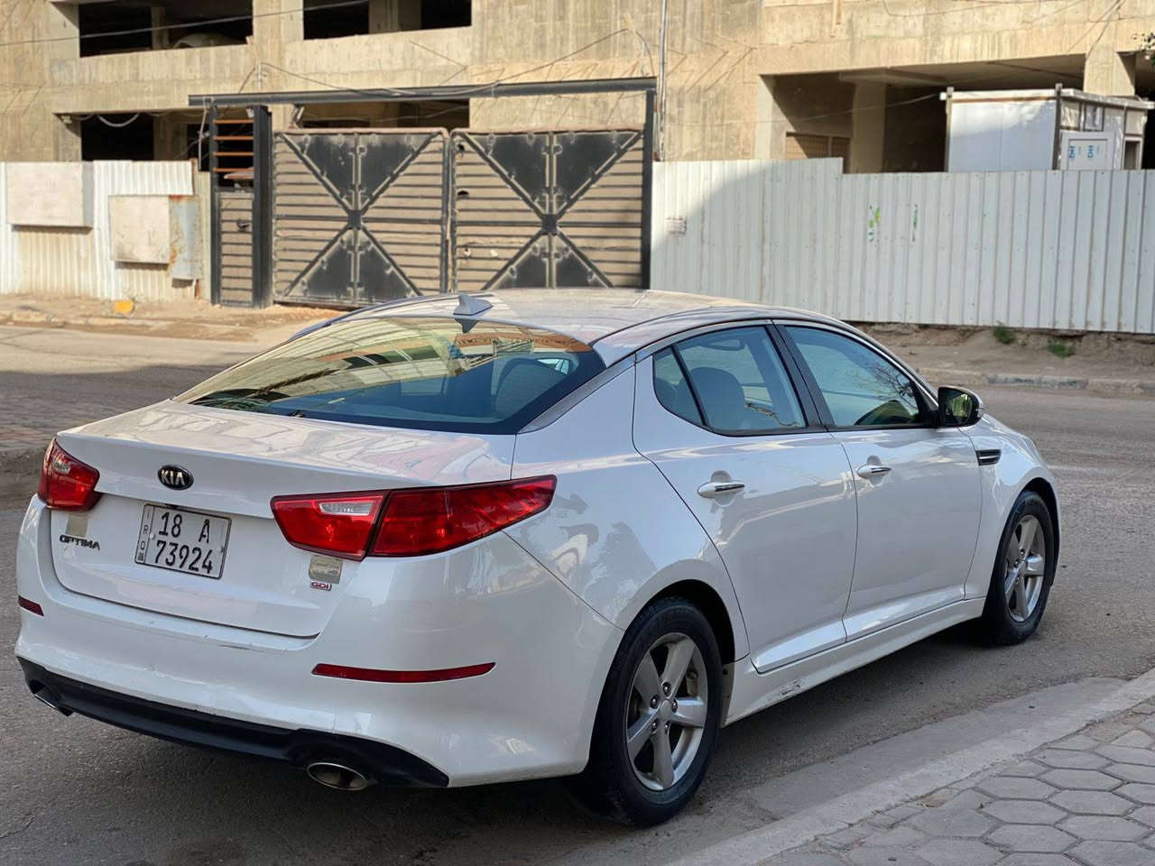 كيا اوبتما مديل 2014امريكي مكفوله من الضربه والصبغ والتبديل السياره كلين تايتل سياره جديده وجاهزه حداديه تخم تاير تبريد محرك وكير مكفولات محرك 2400مواصفات شاشه كامره تحكم استيرن  اشاير بالمري كشنات كهربائي مثبت سرعه السعر 118مع مجال للأستفسار ***********مكان السياره كربلاء
