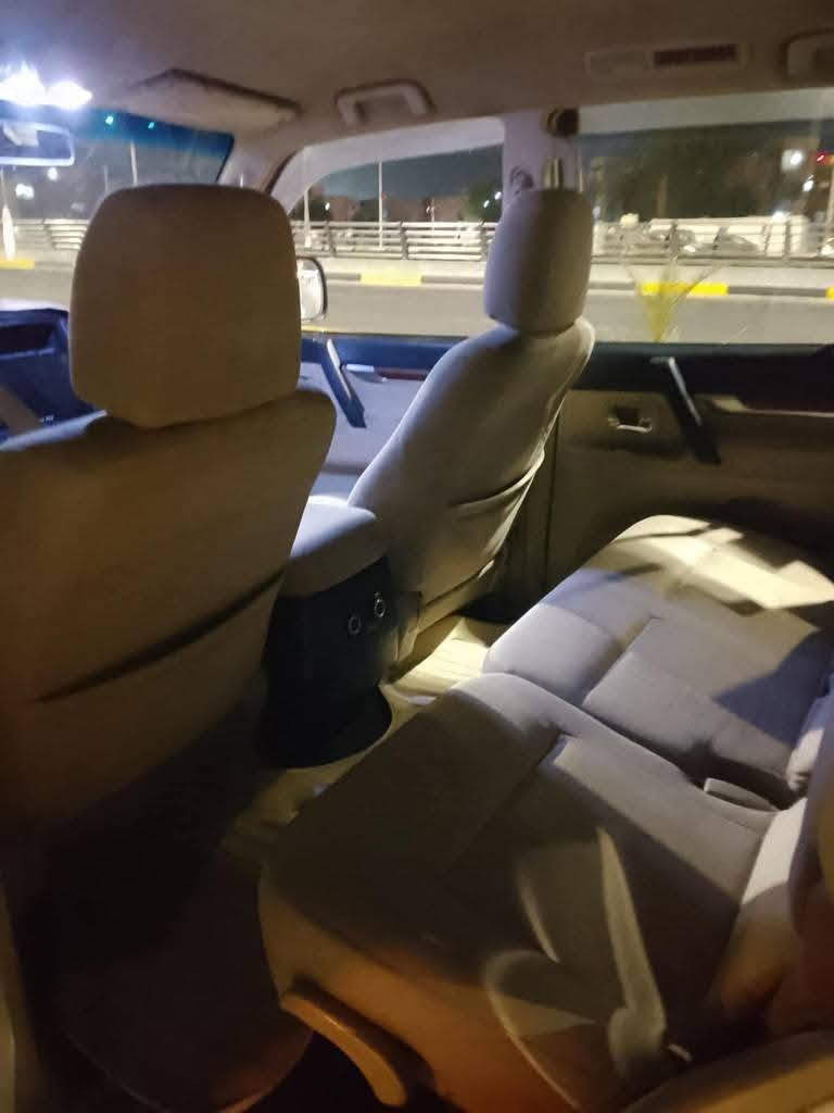 سلام عليكم  باجيرو ٢٠٠٩ للبيع فقط سونار موجود بصور محرك ٣٥٠٠جديد قبل ااربع اشهر من شاده عليها سنويه الي ٢٠٣١ بسمي سعر ١١٥
مكان سياره ديالى بعقوبه تقاطع القدس  ***********
