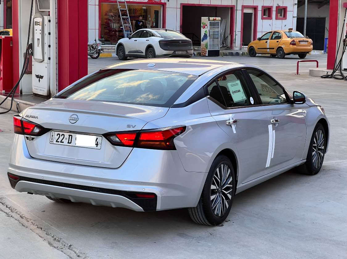 ✅ نوع السيارة : نيسان NISSAN
✅ اللون سلفر 
✅ الفئة : SV
✅ سنة الصنع :2023 
✅ عداد المسافة : 39 ميل 
للبيع فقط بدون مراوس بدون اقساط
 حادث سياره:.1 قطع جاملغ سايق + 2 قطع جاملغ سكن بوند تبديل بلادي  
حجم محرك (2500) 4 سلندر 
كير محرك شرط لا صرف ولا بخار مامفتوح
رقم اربيل دولي سنويه جديد لل 2029 

مواصفات سياره SV 
ويل كروم لايت زينون بلاد فتح بيبان صندوق بصمه تشغيل بصمه تشغيل عن بعد رادار 360 درجه اوتو بريك امامي خلفي تحكم ستيرن طرفين شاشه جبيره كاميره خلفيه شاشه نص دجتال كوشن كهربائي وباقي مواصفات معروفه...
سياره صدر أمامي خلفي جديد كهربائيات كل شغال تبريد شغال تخم تايرات جديد 

سعر...(147$) وبي مجال بسيط 

رقم هاتف:.( *********** )
عنوان:.كركوك 📍 كركوك, العراق
